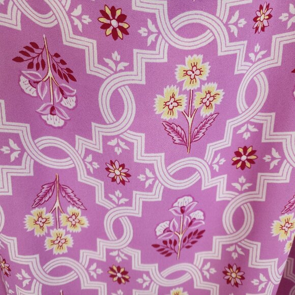 Ann Taylor Mixed Media Top, Size M, Like New - Picture 9 of 9